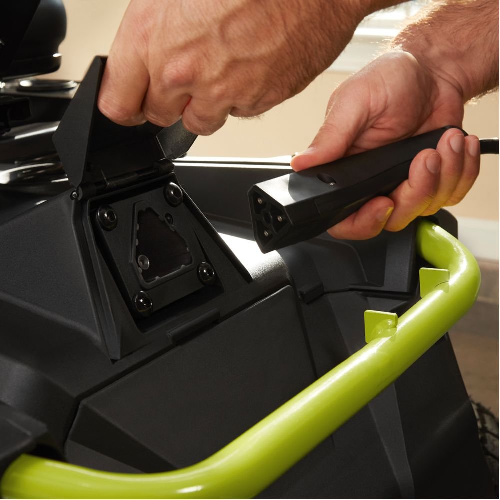 Tondeuse autoportée rider électrique RYOBI RM480E 48V L.96 cm – Avec batterie et chargeur – Image 4